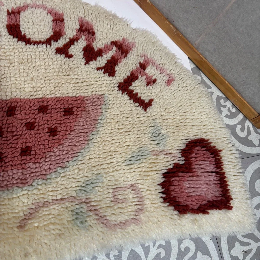 Good Shepherd Latch‎ Hook Welcome Mat Rug Half Moon Watermelon 1985